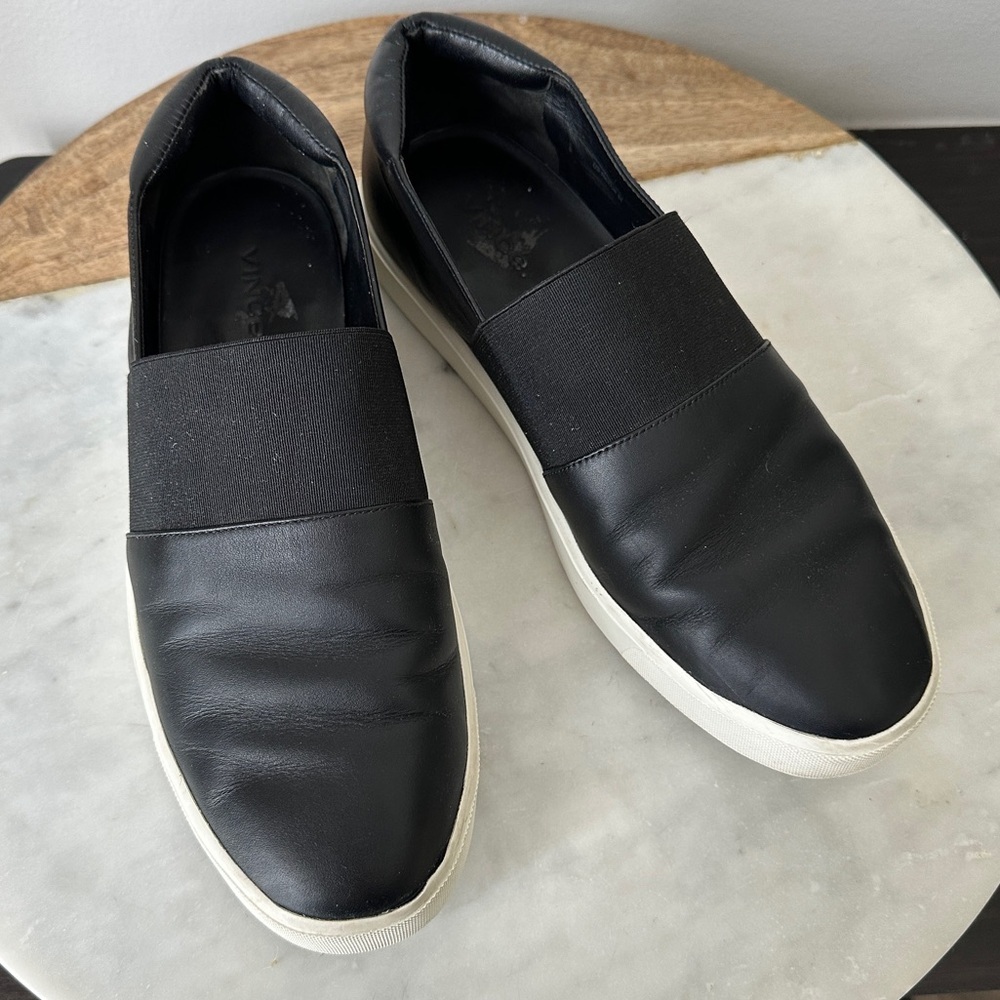 VINCE Corbin black leather slip on sneaker Shoe size 8